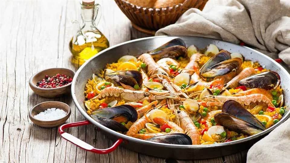 Paella co to: Odkryj sekrety tej wyjątkowej hiszpańskiej potrawy