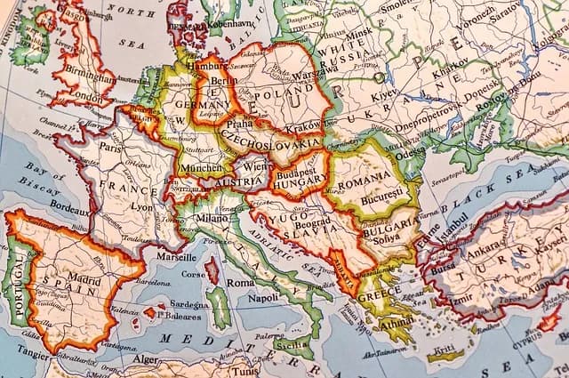Jak długo trwa lot z Polski do Hiszpanii? Sprawdź średnie czasy podróży