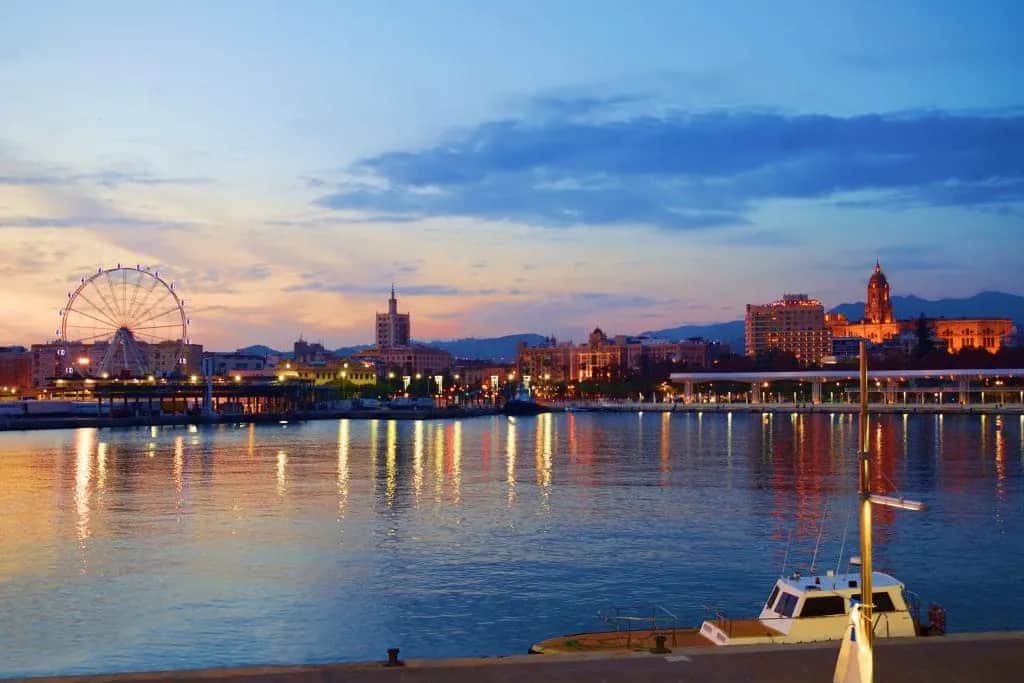 Ile kosztują wakacje w Hiszpanii? Sprawdź, jak zaoszczędzić! Ile kosztują wakacje w Hiszpanii? Sprawdź, jak zaoszczędzić!