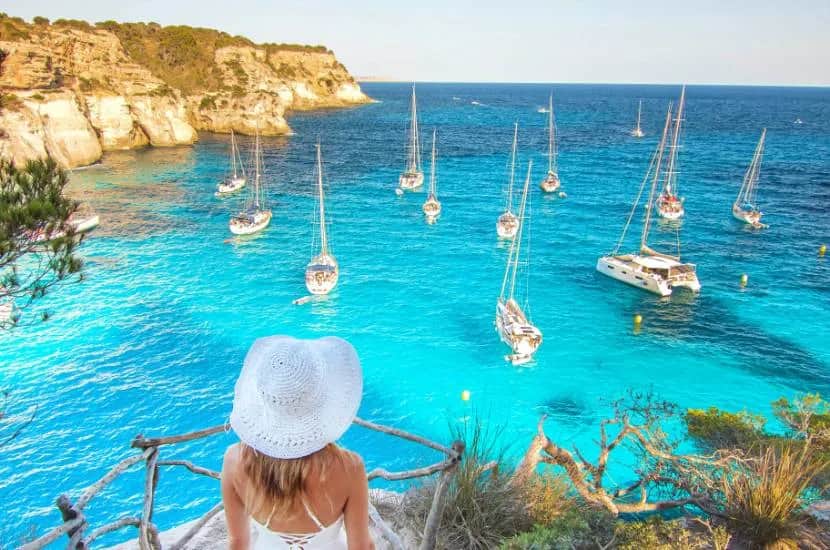 Ile się leci do Hiszpanii z Krakowa? Sprawdź czas lotu do popularnych miast