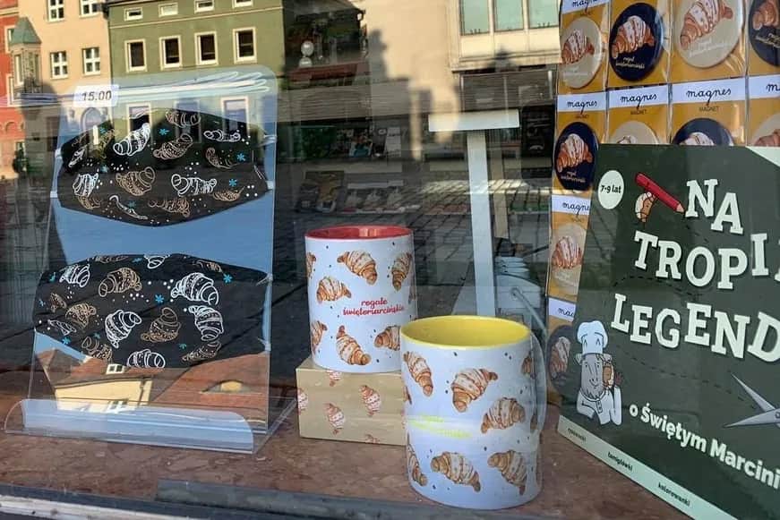 Gdzie kupić pamiątki z Poznania? Odkryj najlepsze miejsca i skarby