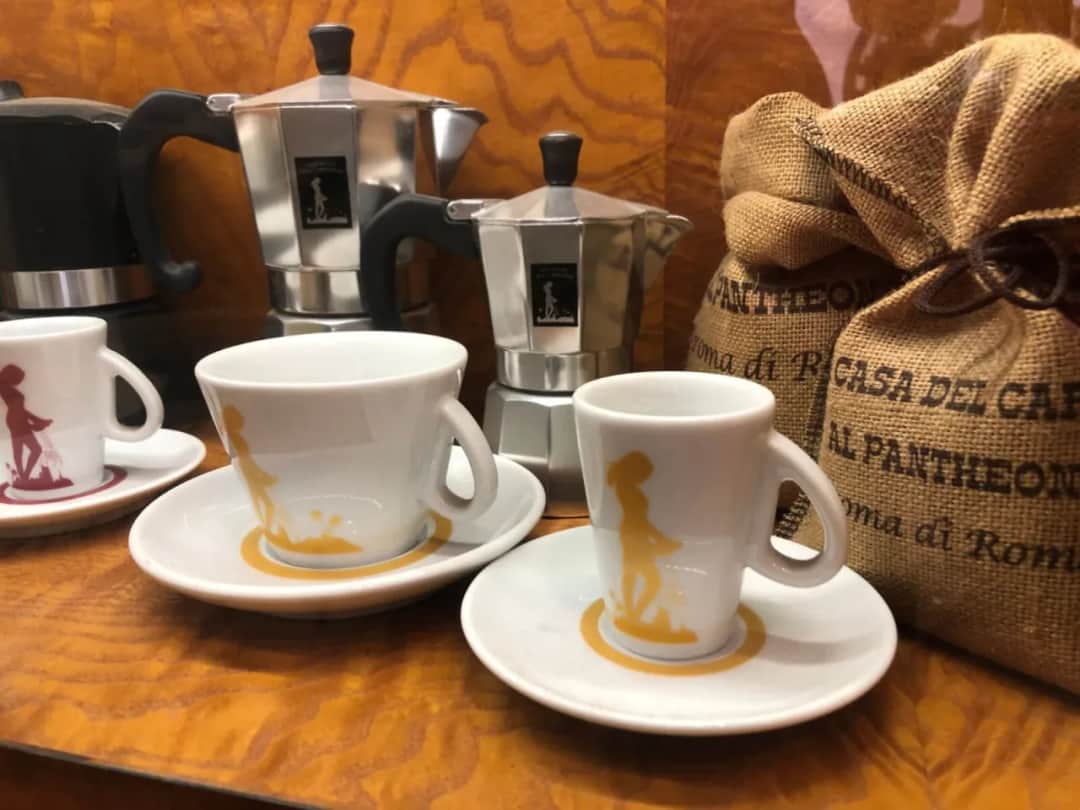 Gdzie kupić pamiątki w Rzymie? Odkryj unikalne miejsca i oferty